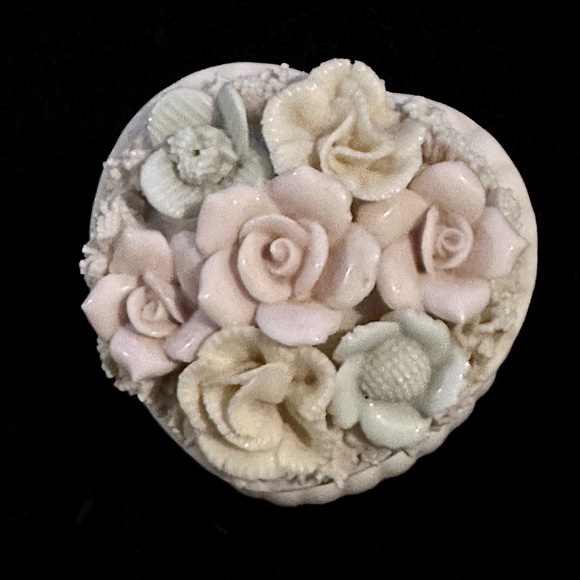 Vintage Set of 5 Trinket and Decor Boxes - Picture 4 of 16